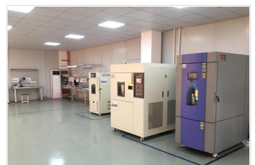 國防科技大學(xué)再次選購勤卓裝備高低溫試驗(yàn)箱